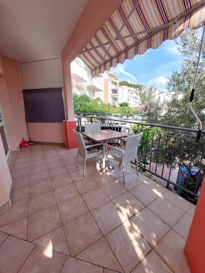 Australia Villa מאקרסקה מראה חיצוני תמונה
